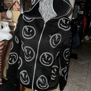 Black and White Sweatshirt with Bold Graphic Design